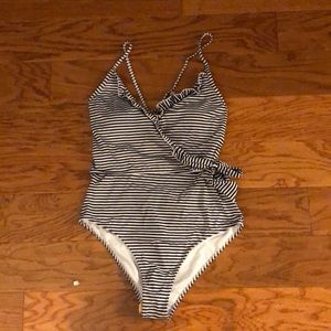Striped one-piece bathing suit, size XL NWTO